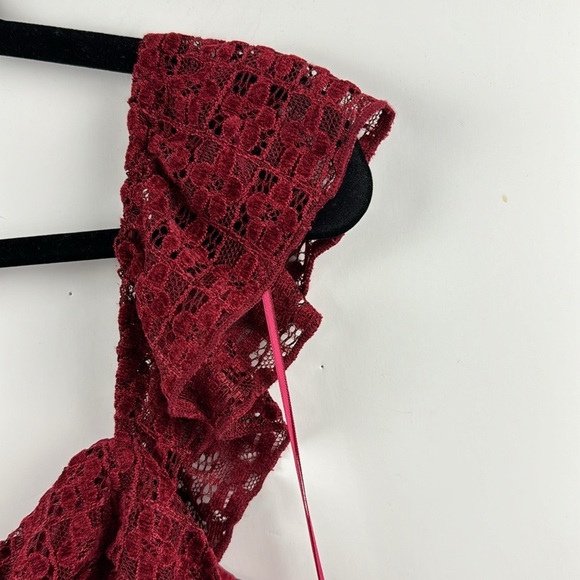 KURIOUS SZ XL RED LACE SWEETHEART NECKLINE HANDKERCHIEF HEMLINE RUFFLED STRAPS - Picture 5 of 8